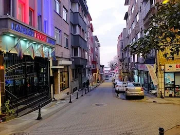 Kadikoy Port Hotel