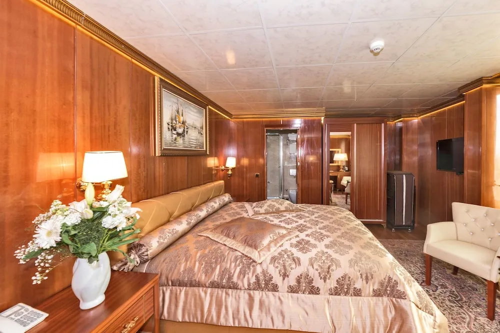Deluxe Tek Büyük Yataklı Oda, 1 Çift Kişilik Yatak, Deniz Manzaralı