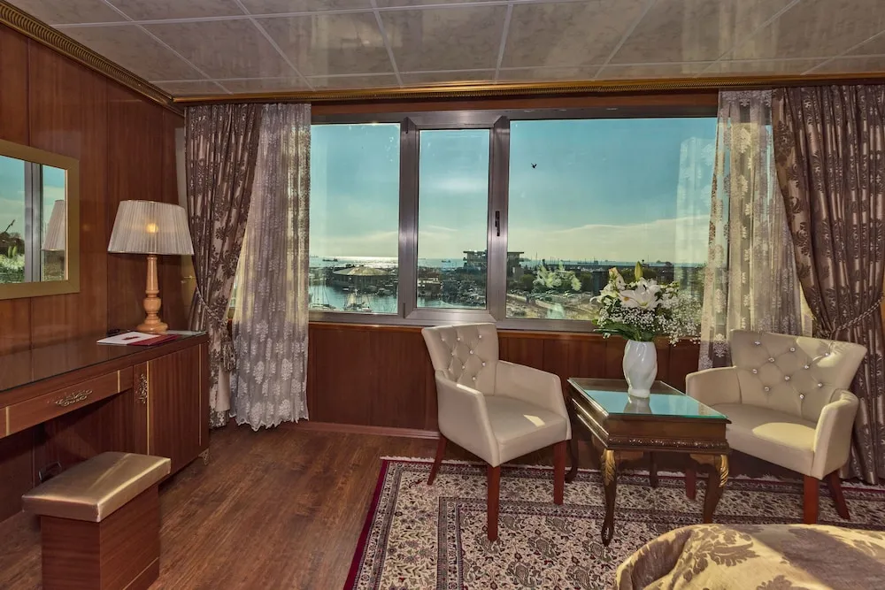 Deluxe Tek Büyük Yataklı Oda, 1 Çift Kişilik Yatak, Deniz Manzaralı