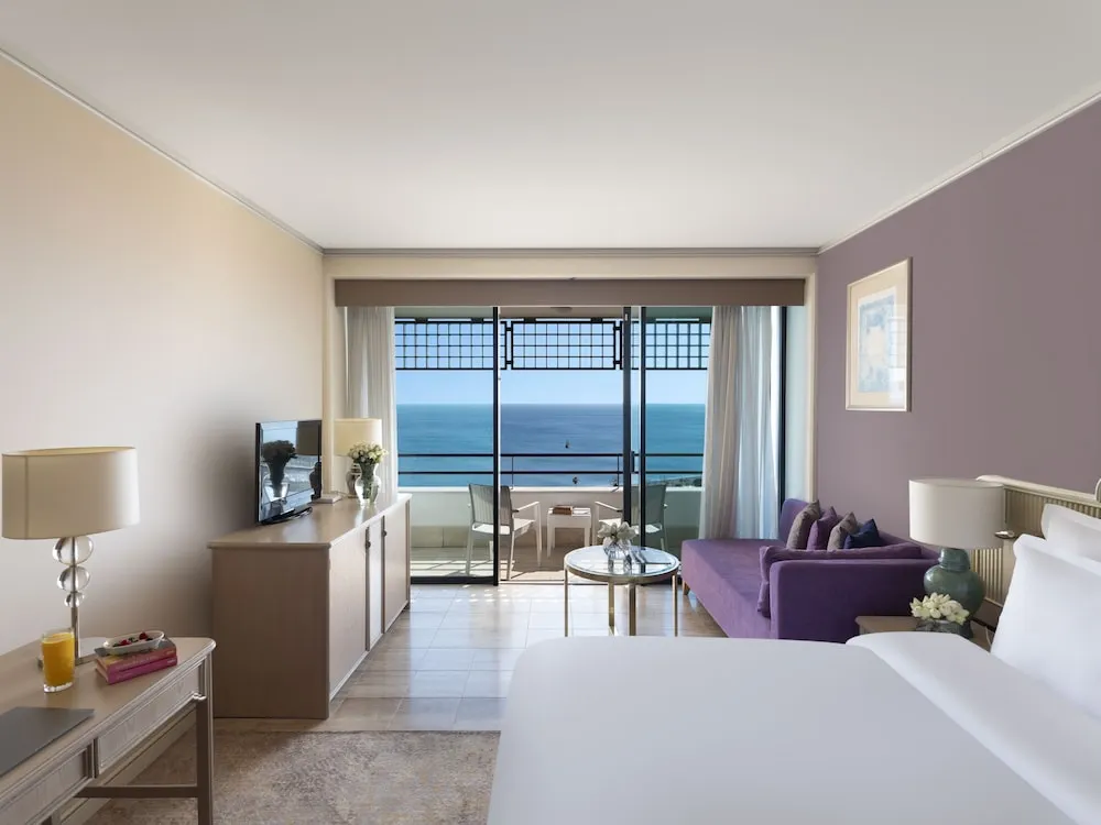 Deluxe Panoramic King Bed, Sea View