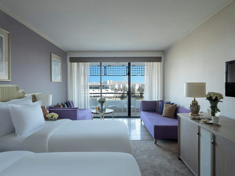 Comfort Twin Room with 2 Sofas, City View