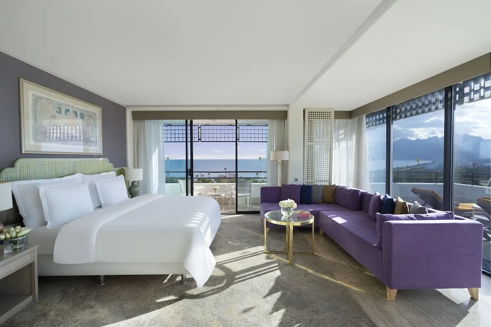 Deluxe Terrace Suite, Sea View, King Bed, Two Sofas
