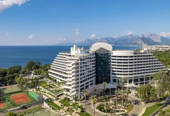 Rixos Downtown Antalya Her Şey Dâhil - The Land of Legends Erişimi