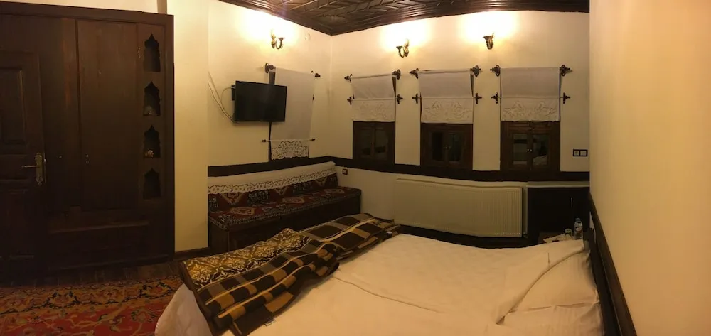Dört Kişilik Oda, Balkon