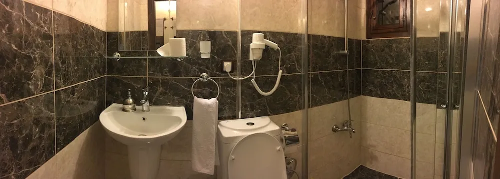 Dört Kişilik Oda, Balkon