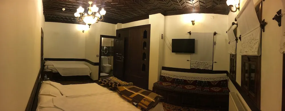 Dört Kişilik Oda, Balkon