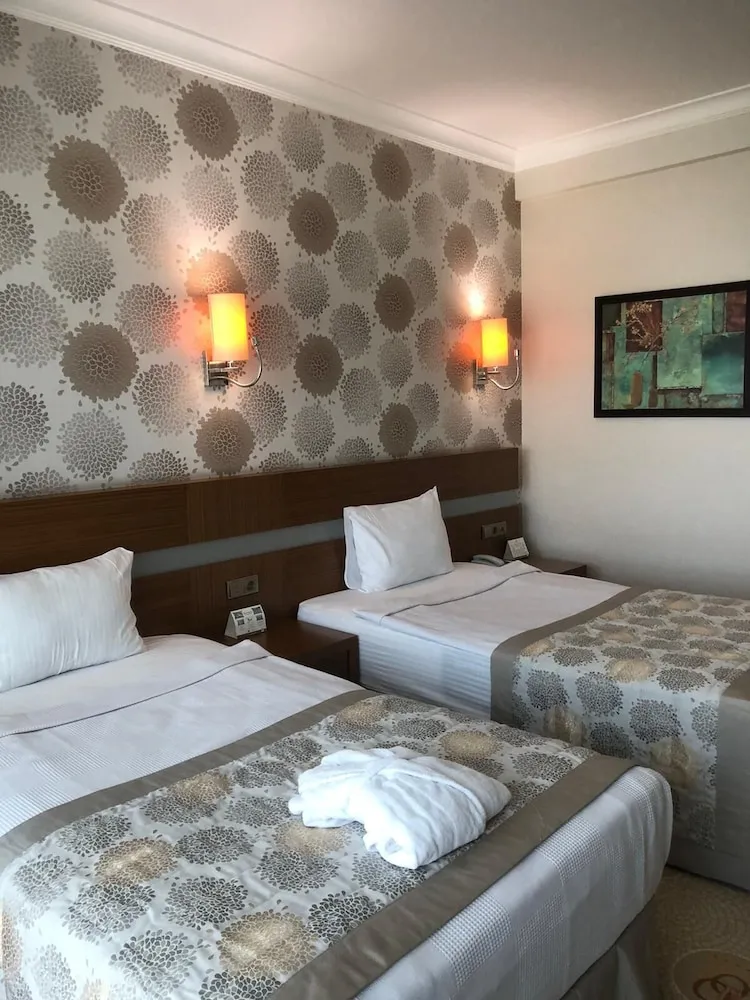 Büyük Osmaniye Oteli