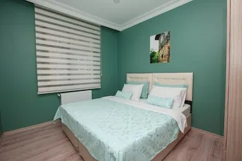 Guven Suite House