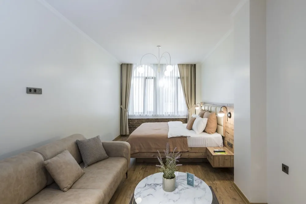 Deluxe Stüdyo Süit