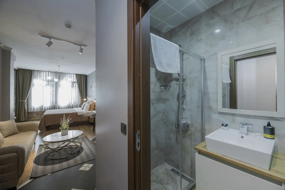 Deluxe Stüdyo Süit