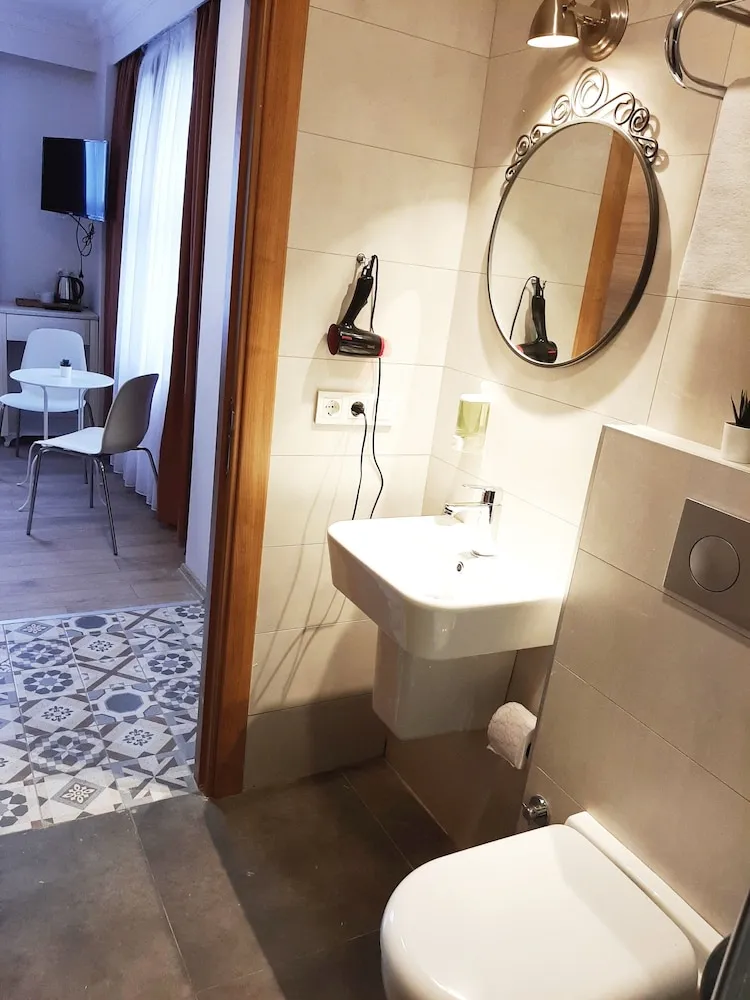 Deluxe Tek Büyük veya İki Ayrı Yataklı Oda
