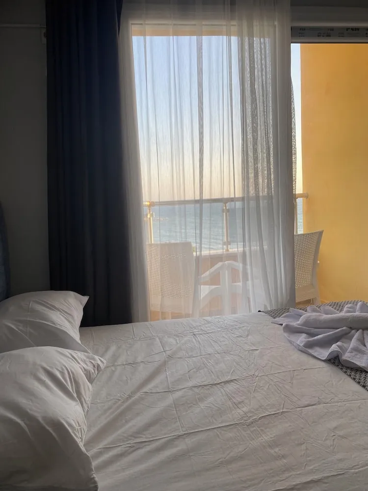 Deluxe Tek Büyük veya İki Ayrı Yataklı Oda, 1 Yatak Odası, Balkon, Deniz Manzaralı