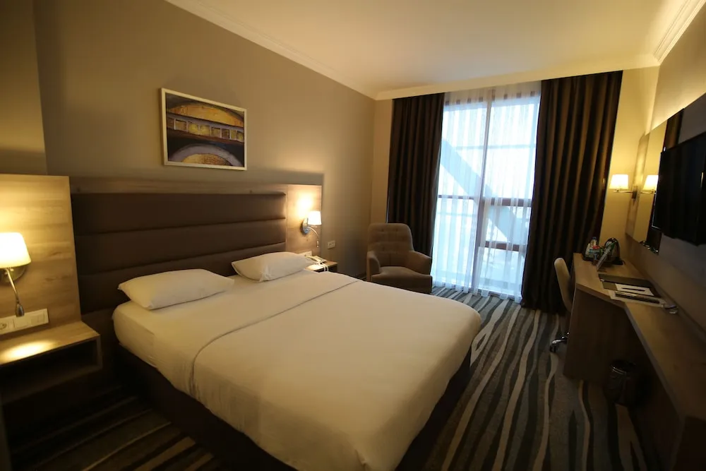 Standard Tek Büyük veya İki Ayrı Yataklı Oda