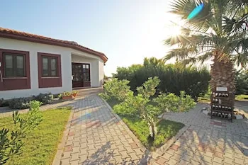 Karina Vineyard House