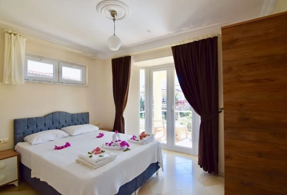 Villa, 4 Yatak Odası, Kişiye Özel Havuzlu