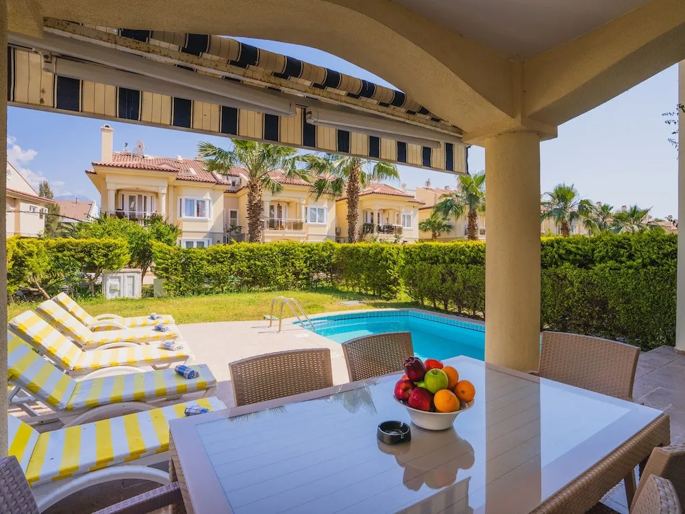 Villa, 4 Yatak Odası, Kişiye Özel Havuzlu