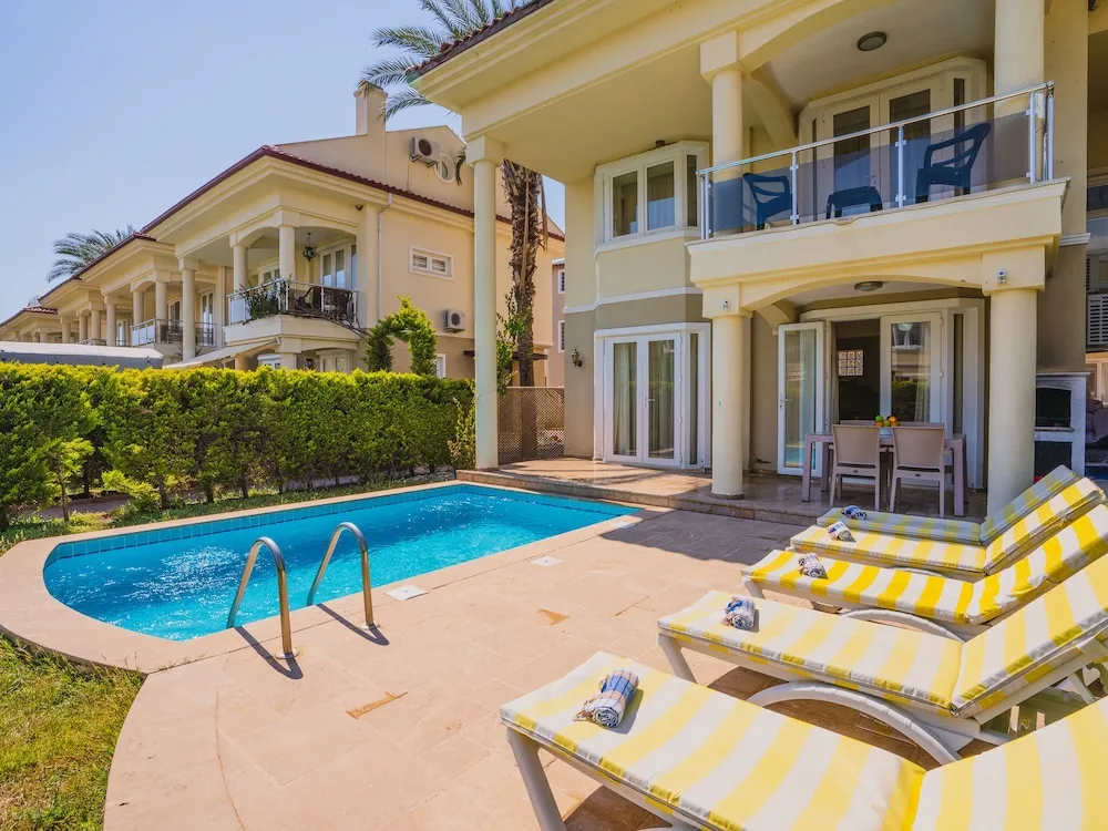 Villa, 4 Yatak Odası, Kişiye Özel Havuzlu