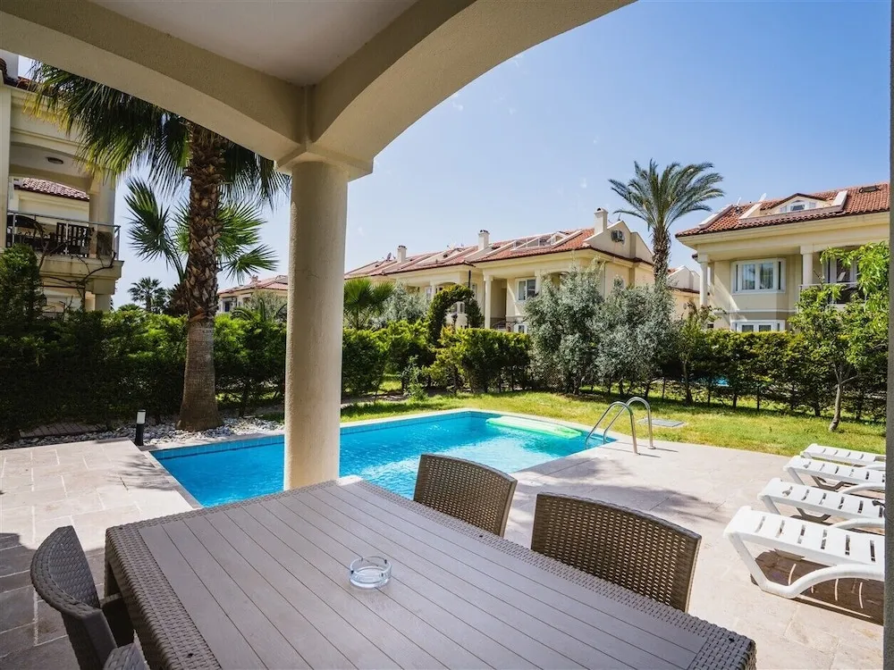 Villa, 5 Yatak Odası, Kişiye Özel Havuzlu