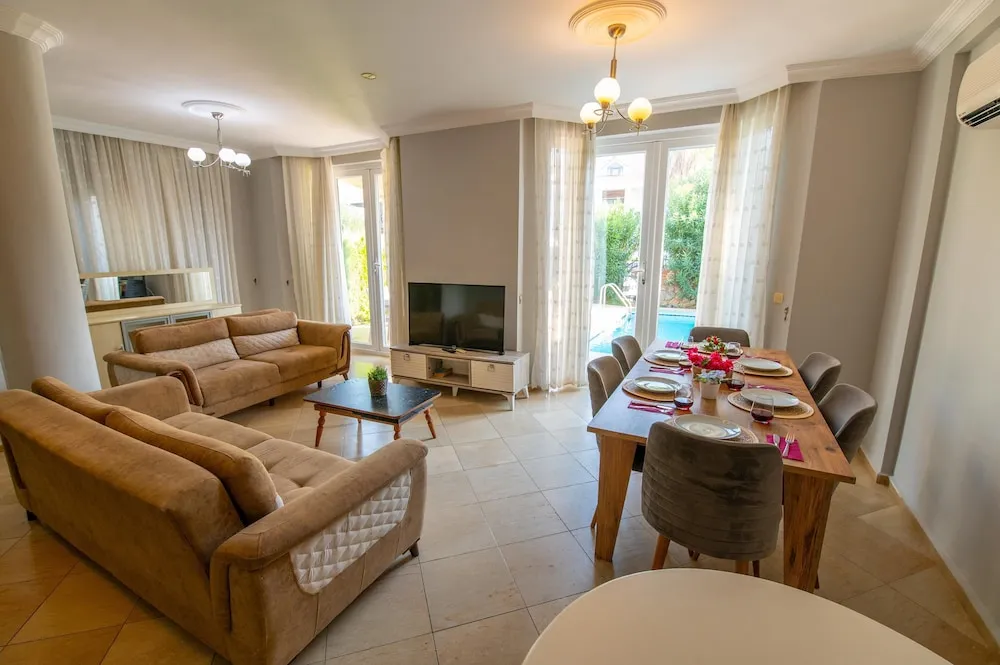 Villa, 5 Yatak Odası, Kişiye Özel Havuzlu