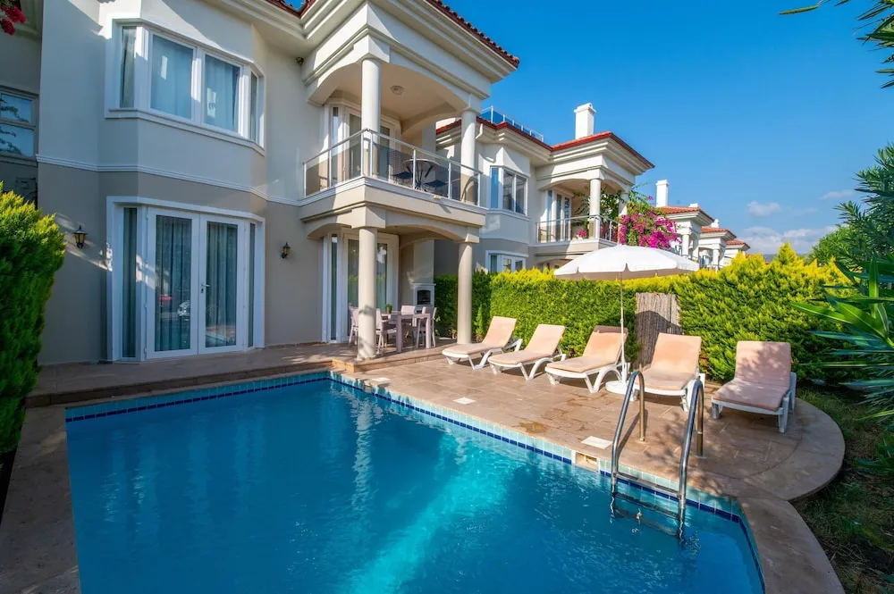Villa, 5 Yatak Odası, Kişiye Özel Havuzlu