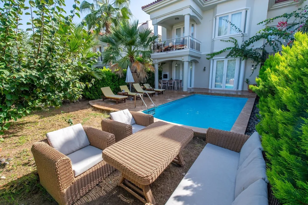 Villa, 5 Yatak Odası, Kişiye Özel Havuzlu