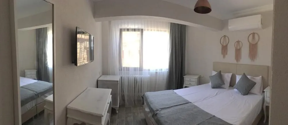 Standard Tek Büyük veya İki Ayrı Yataklı Oda