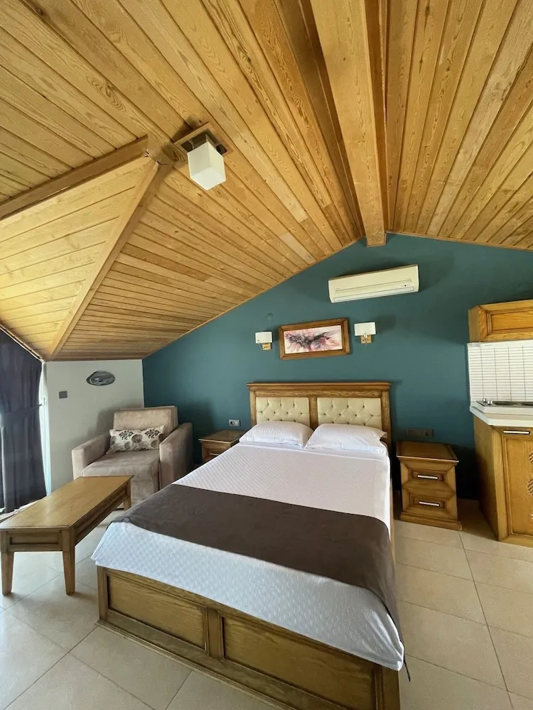 Deluxe Tek Büyük Yataklı Oda, 1 Yatak Odası, Sigara İçilmez, Deniz Manzaralı