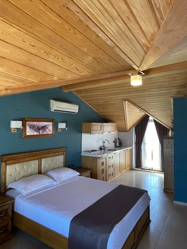Deluxe Tek Büyük Yataklı Oda, 1 Yatak Odası, Sigara İçilmez, Deniz Manzaralı