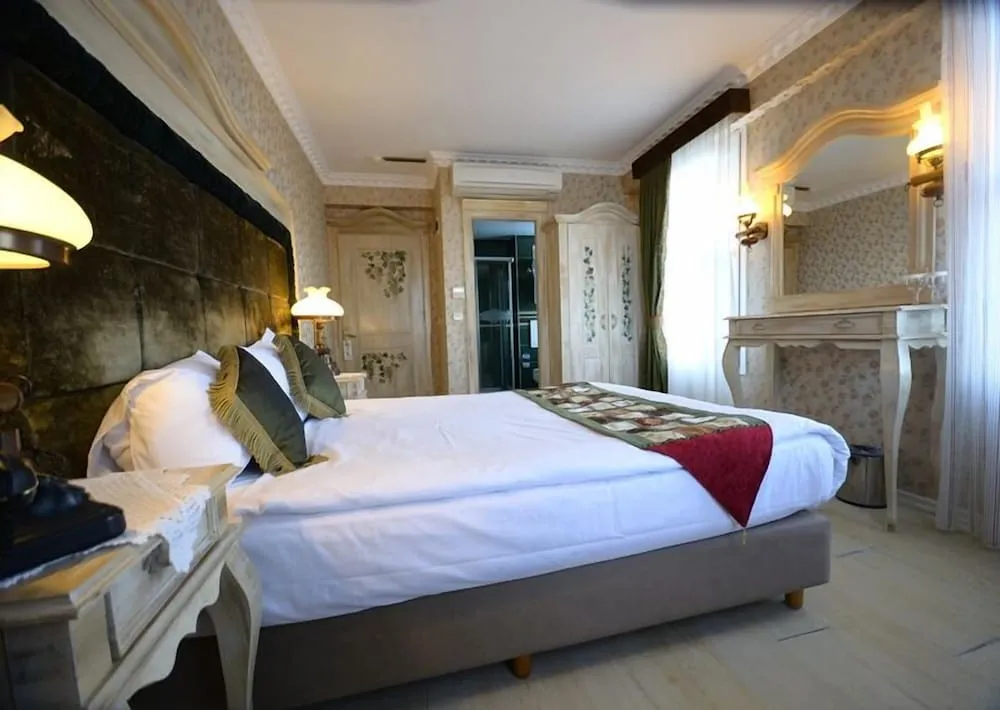 Standard Tek Büyük veya İki Ayrı Yataklı Oda, Deniz Manzaralı