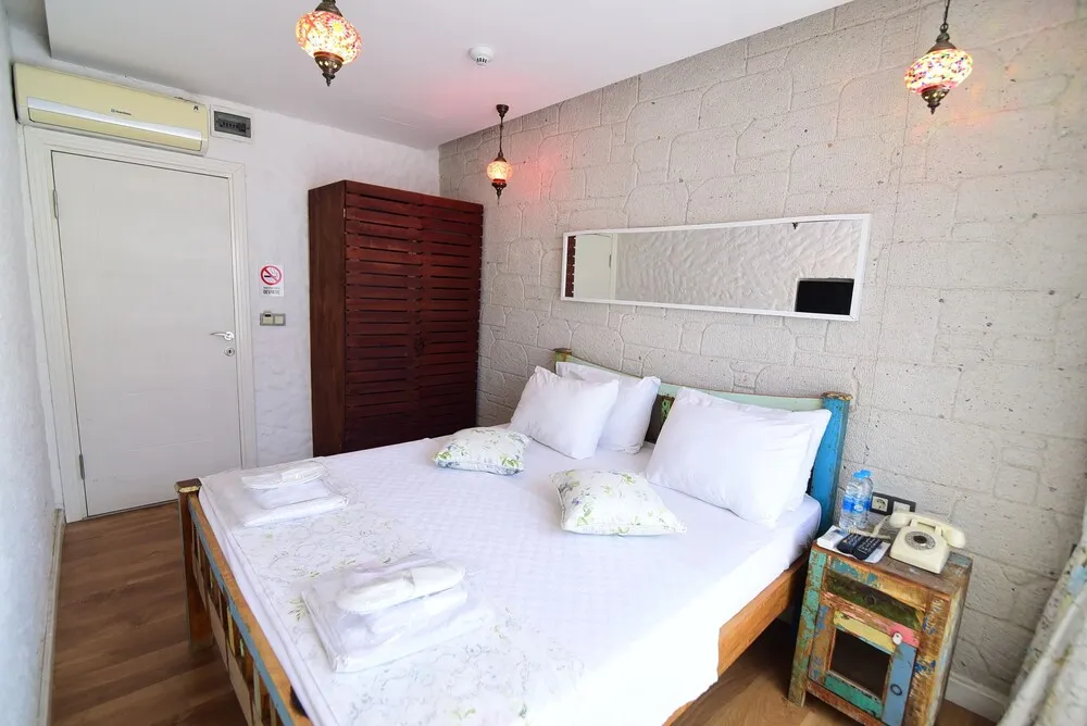 Deluxe Tek Büyük Yataklı Oda