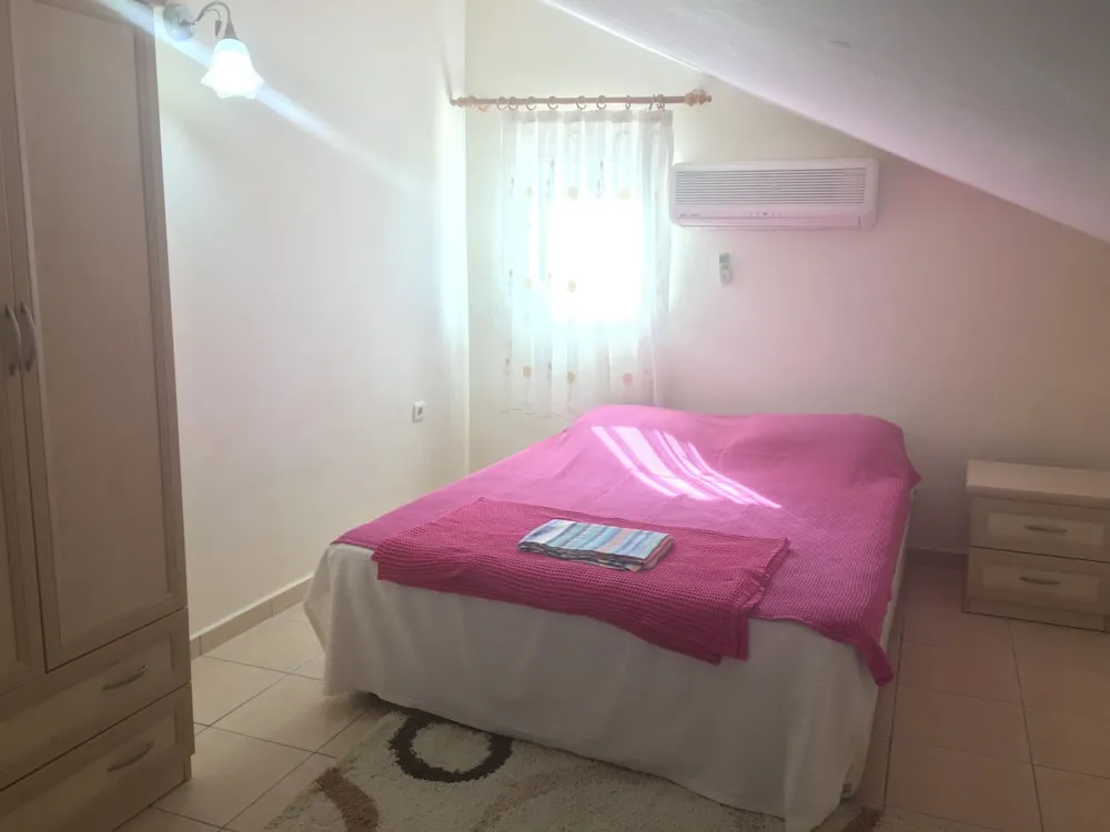 Apart Daire, 2 Yatak Odası, Havuz Manzaralı