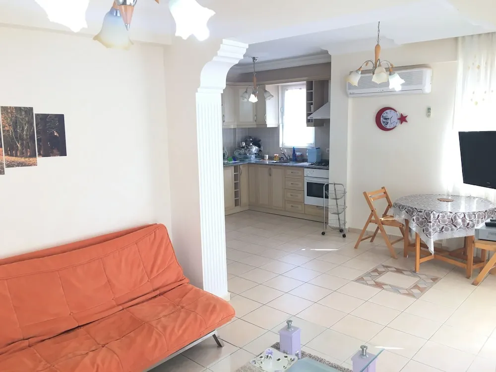 Apart Daire, 2 Yatak Odası, Havuz Manzaralı