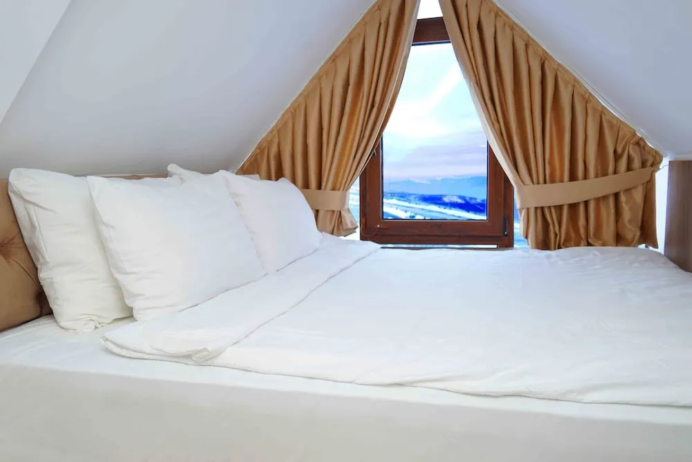 Junior Deluxe Room