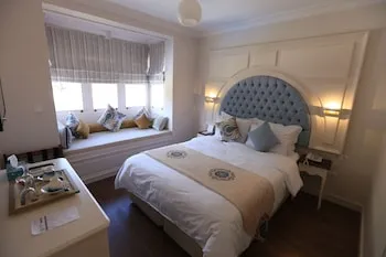 Salbakos Herakleia Hotel