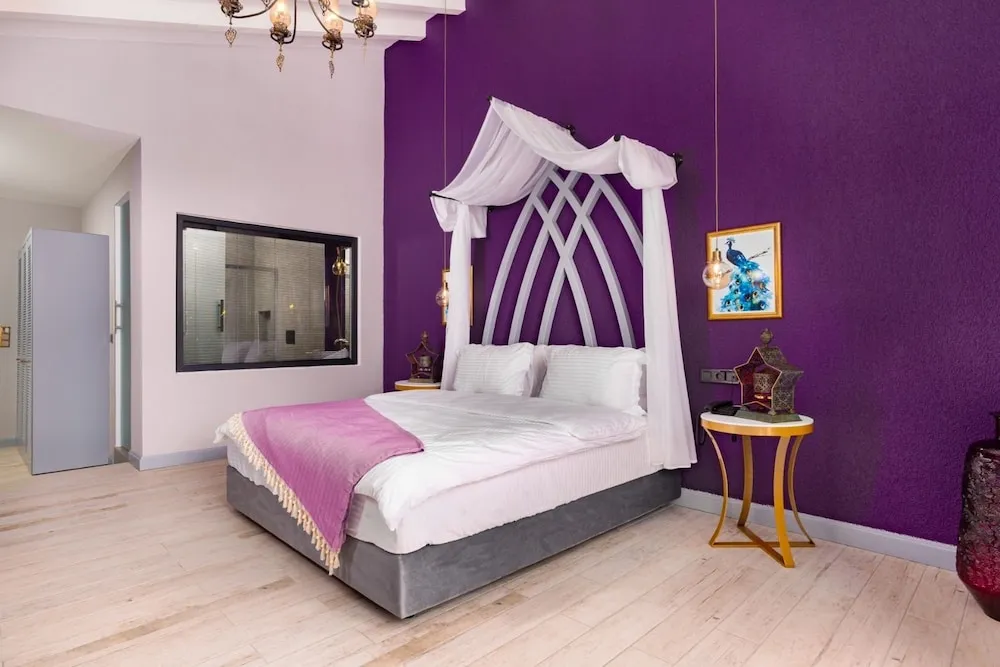 Elite Oda, 1 En Büyük (King) Boy Yatak