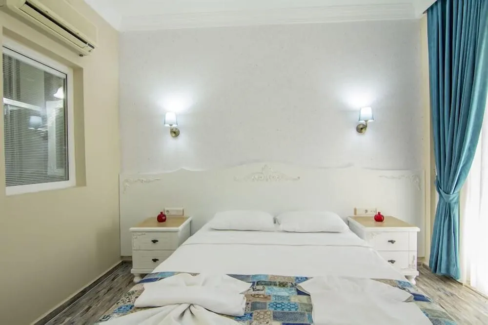 Superior Tek Büyük veya İki Ayrı Yataklı Oda, 1 Çift Kişilik veya 2 Tek Kişilik Yatak