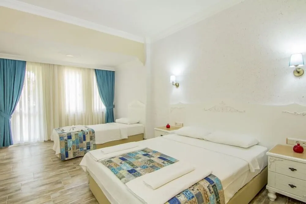 Superior Tek Büyük veya İki Ayrı Yataklı Oda, 1 Çift Kişilik veya 2 Tek Kişilik Yatak