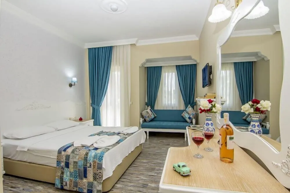 Superior Tek Büyük veya İki Ayrı Yataklı Oda, 1 Çift Kişilik veya 2 Tek Kişilik Yatak