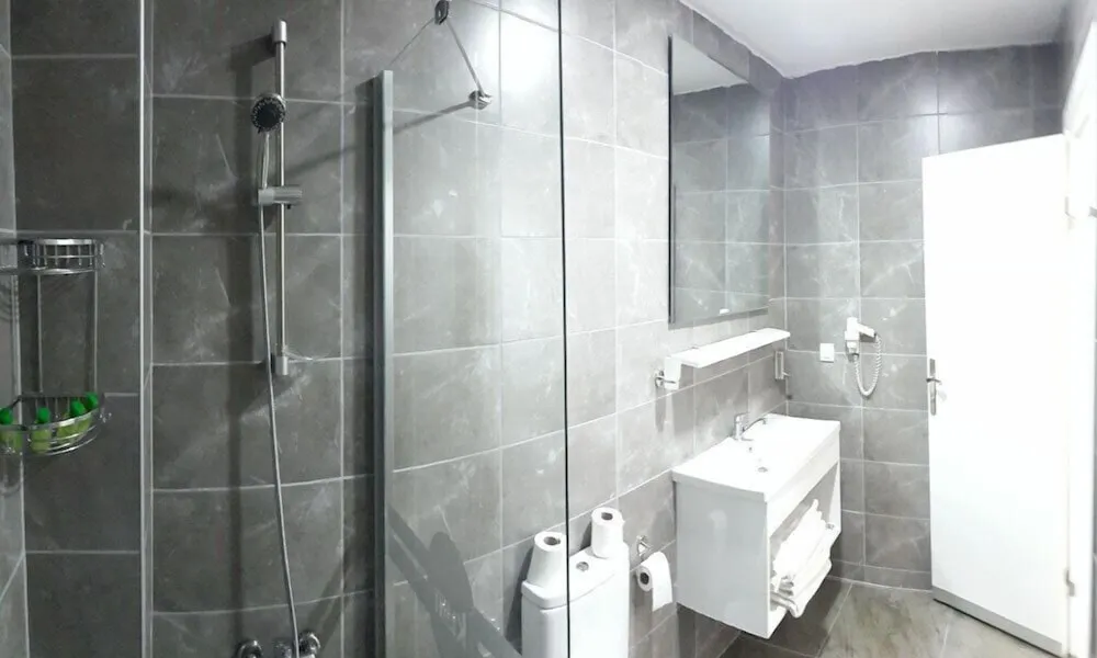 Standard Üç Kişilik Oda