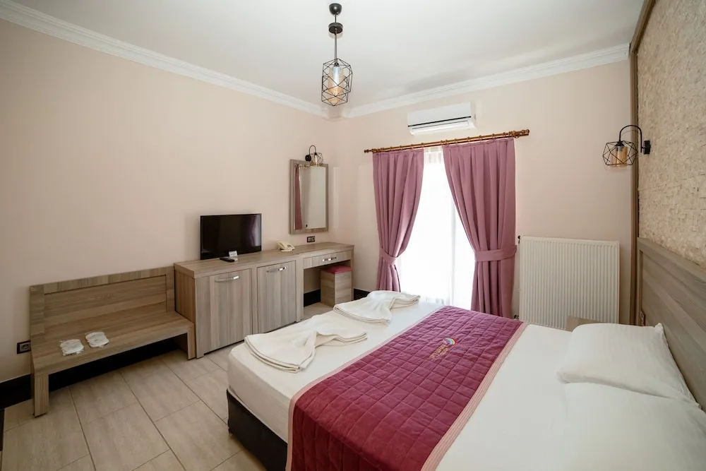 Standard Tek Büyük Yataklı Oda, Balkon, Bahçe Manzaralı