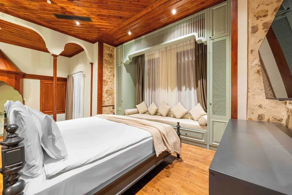 Deluxe Tek Büyük Yataklı Oda, 1 Yatak Odası