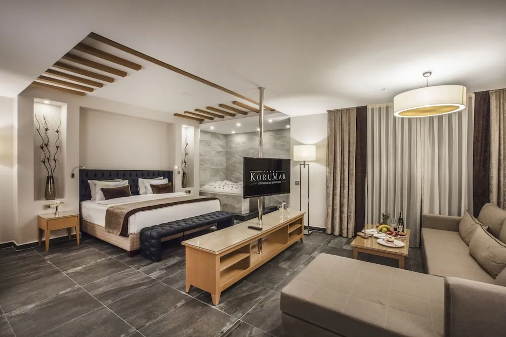 Honeymoon Süit, Sıcak Su Küveti