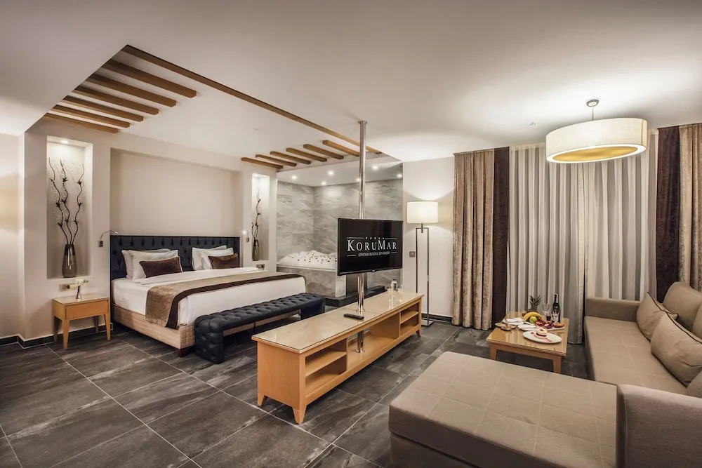 Honeymoon Süit, Sıcak Su Küveti
