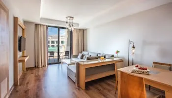 Korumar Ephesus Beach & Spa Resort, Her Şey Dâhil