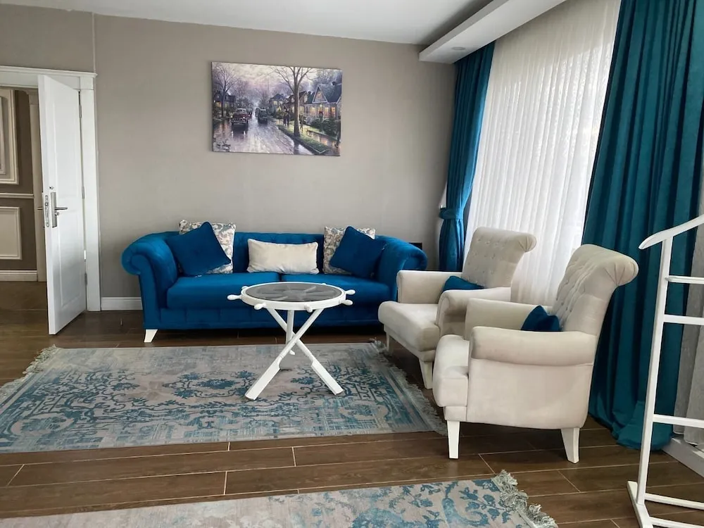 Tek Büyük veya İki Ayrı Yataklı Oda