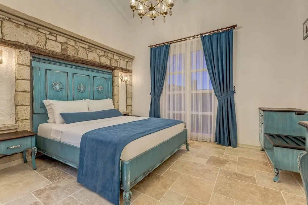 Deluxe Oda, 1 Büyük (Queen) Boy Yatak, Balkon, Şehir Manzaralı