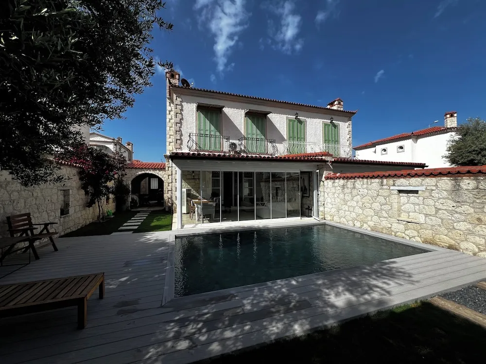 Traditional Villa, 3 Yatak Odası, Kişiye Özel Havuzlu