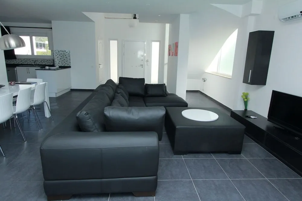 Villa, 4 Yatak Odası, Kişiye Özel Havuzlu