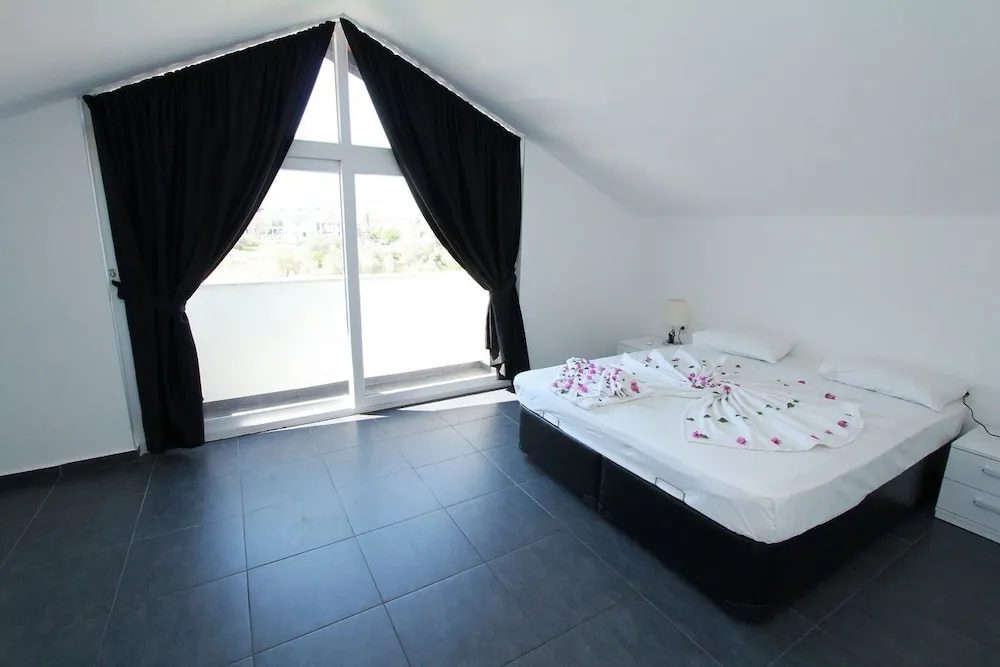 Villa, 4 Yatak Odası, Kişiye Özel Havuzlu