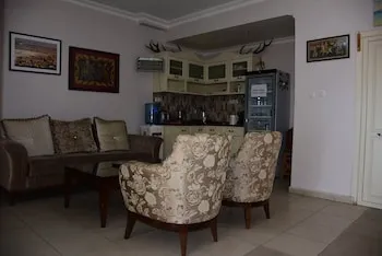Burhaniye Merkez Otel